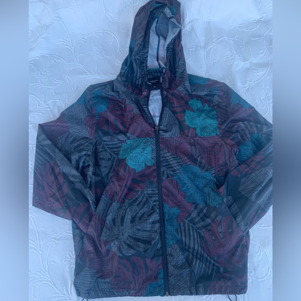 Resolution Jacket Size  Large